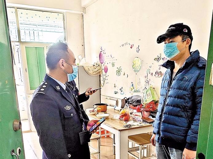战疫中的网格员：奔走在大街小巷联防联控