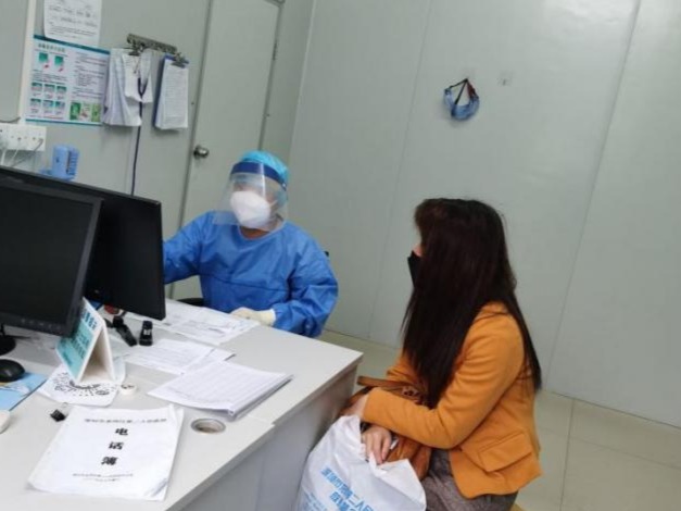 龙岗区二院发热门诊医生卢惠伦 | 有家人的支持，必将迎难而上