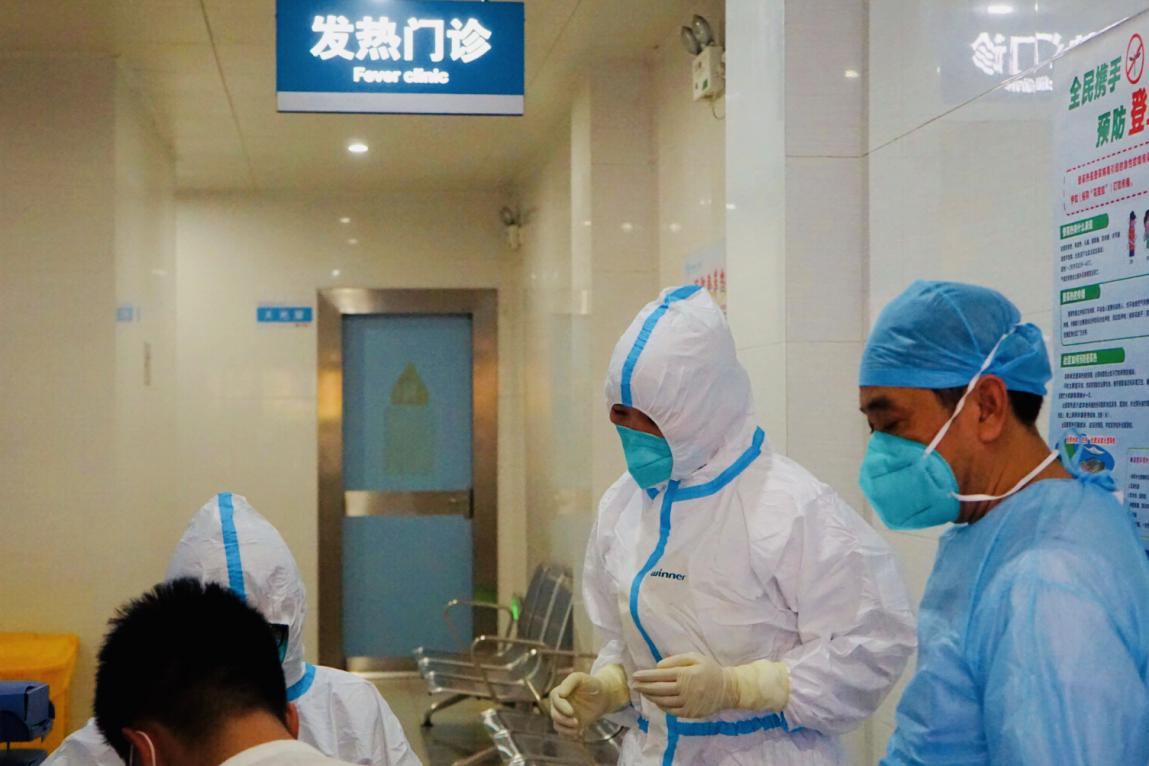 战疫前线 ，他们是最美“逆行者”