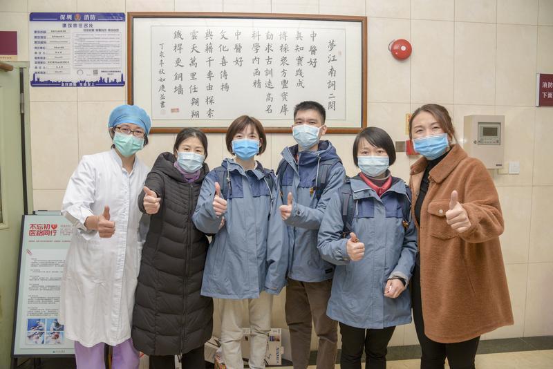 一封家书，写下妈妈的牵挂和支持
