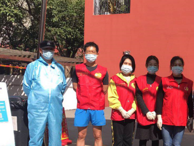 龙城锦绣东方小区党支部显担当，共筑抗击疫情的坚实“人民防线”