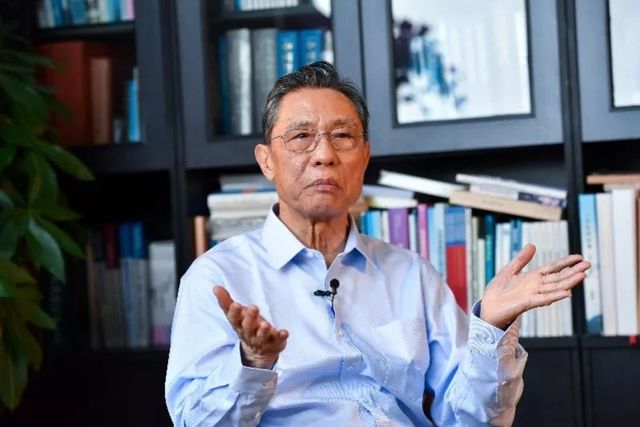 在家打哈欠也是做贡献！答应我，听钟院士的！