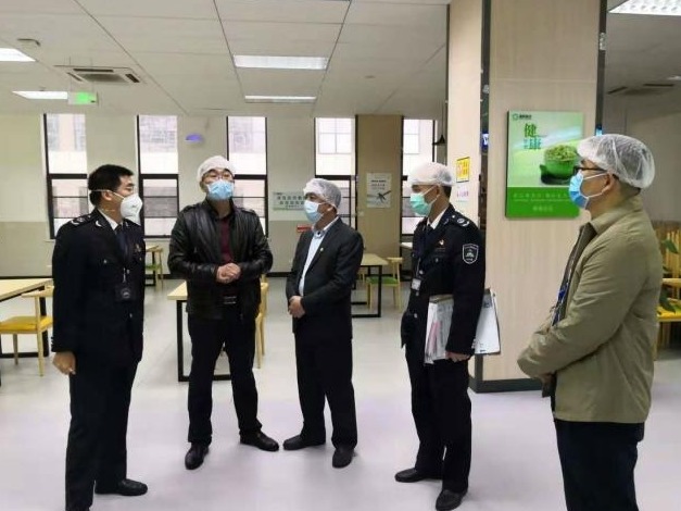 南山市场监管部门突查医院食堂疫情防控落实情况