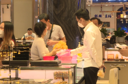 松岗街道：全国最大琥珀市场客流日渐复苏