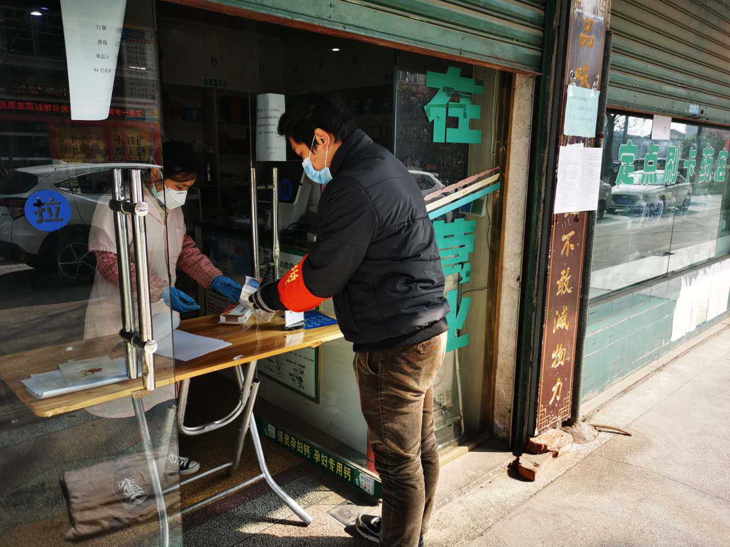 深网记者湖北直击：身在疫区学雷锋 深圳辅警为家乡尽力