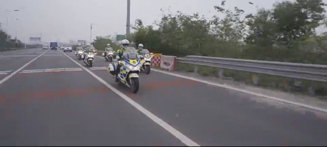 最高礼遇，最诚敬意！深圳交警铁骑出发接援鄂医疗队回家