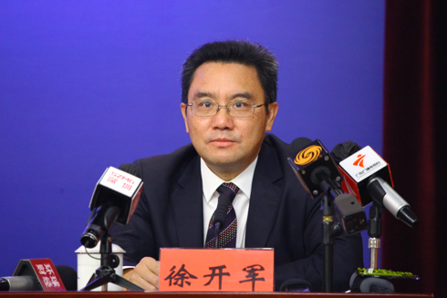 政务服务突出“减”“增”“快”“便”  让企业和市民办事更方便