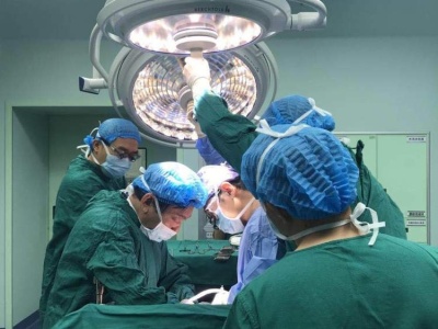 挑战手术禁区，深大总医院肝胆外科精准切除肿瘤