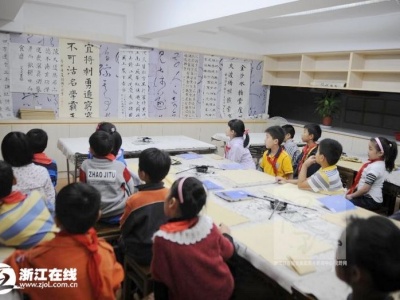 杭州部署中小学生健康码赋码，开学后将每日“验码+测温”