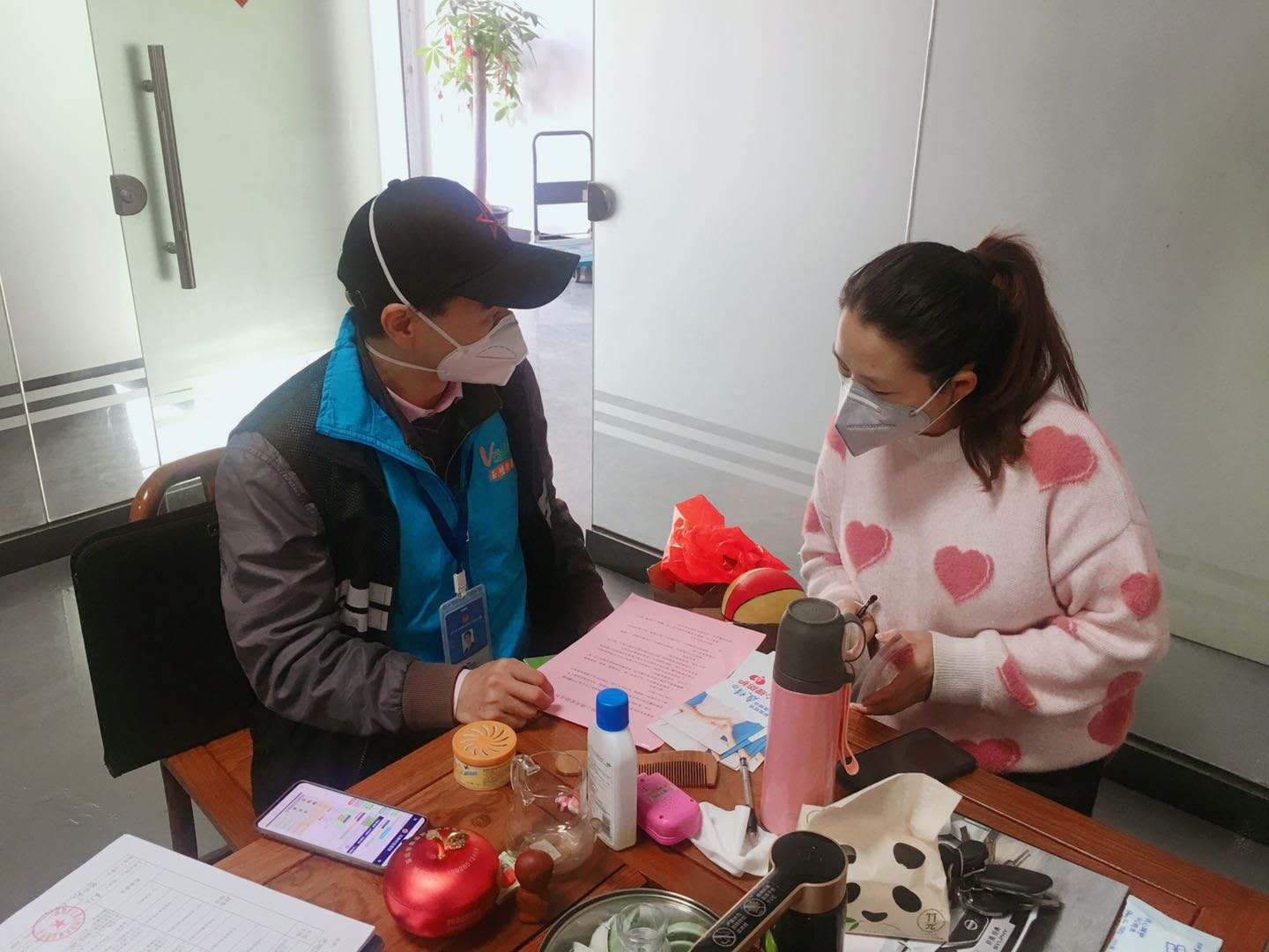 光明玉塘街道帮助居民缓解疫情“心理综合症”