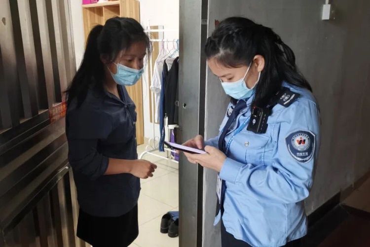 光明街道网格员100%配发执法记录仪丨走访必带、处患必用、纠纷必存