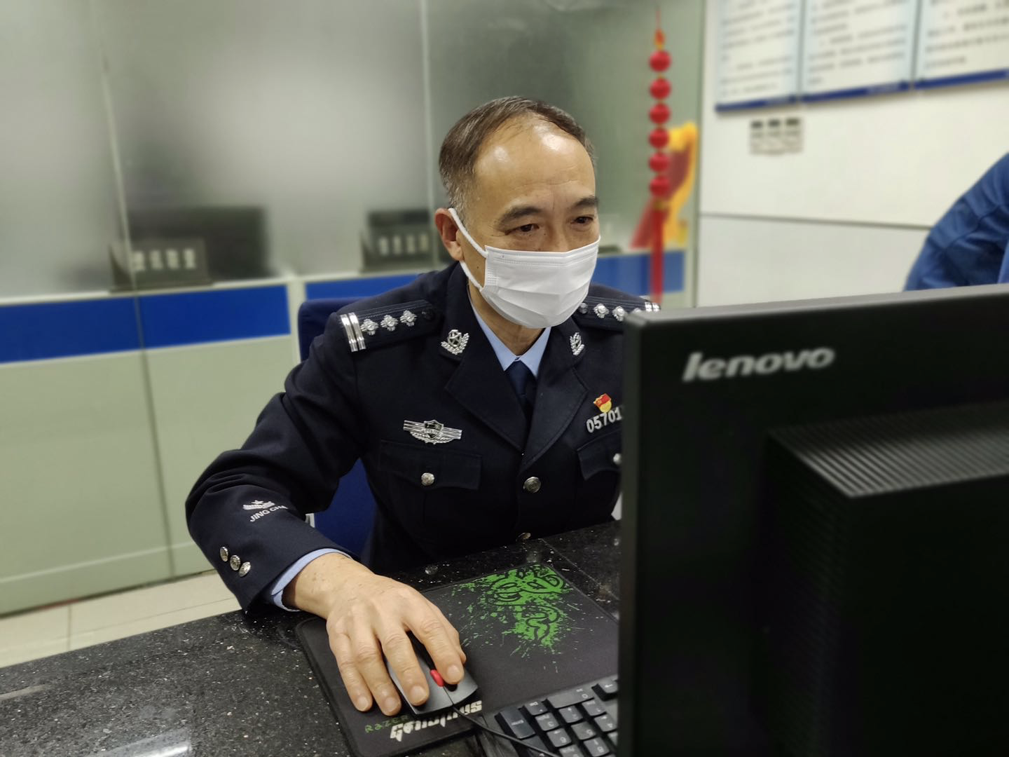 每日警星 | 朱建雄: 为疫情受困群众慷慨解囊 