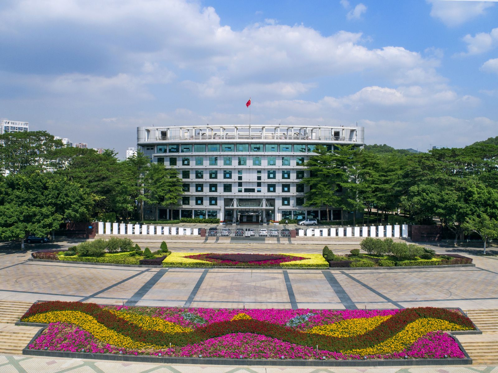 重磅！光明区全市首发为企业复工复产补贴50%保费