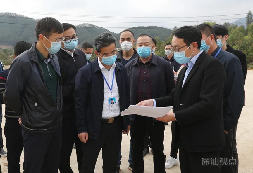 深汕合作区调研望鹏山公园规划建设工作
