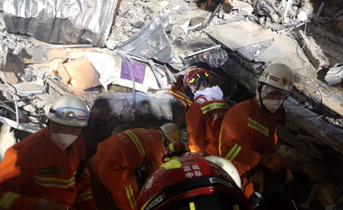 泉州酒店坍塌事故已致13人死亡，仍有19人被困
