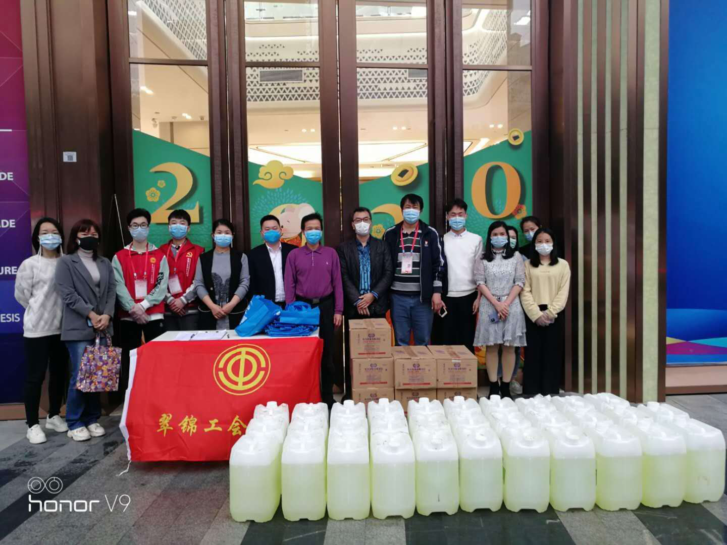 翠锦社区多措并举当好企业复工复产“护航员”