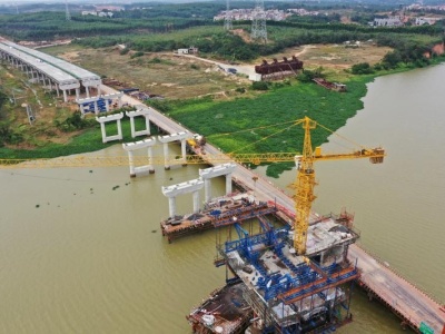 汕湛高速公路吴川支线全面复工，鉴江特大桥有序展开施工