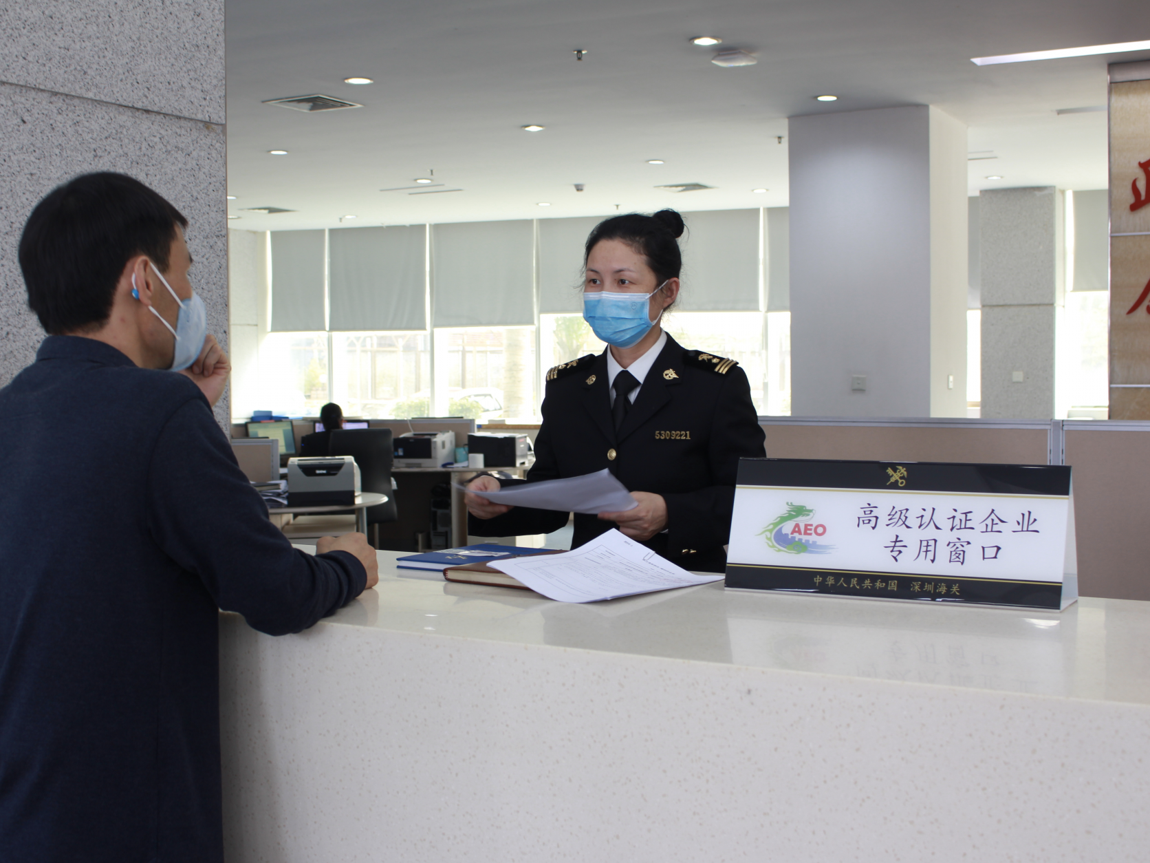 坪山海关为企业复工复产换挡提速