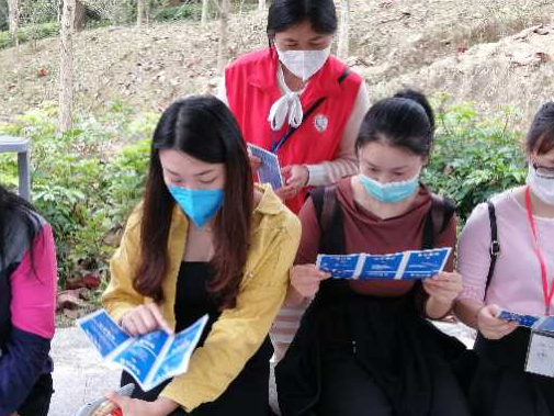 妇女节关注女性心理健康 坪山区龙田社区精防社工开展女性健康心理减压活动