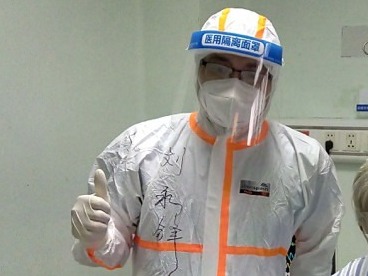 龙岗中心医院刘永锋医生的妻子写下一篇日记：我为老公感到骄傲