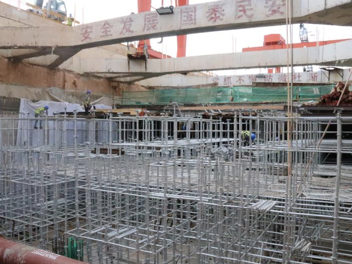 地铁16号线大运北站有序复工 