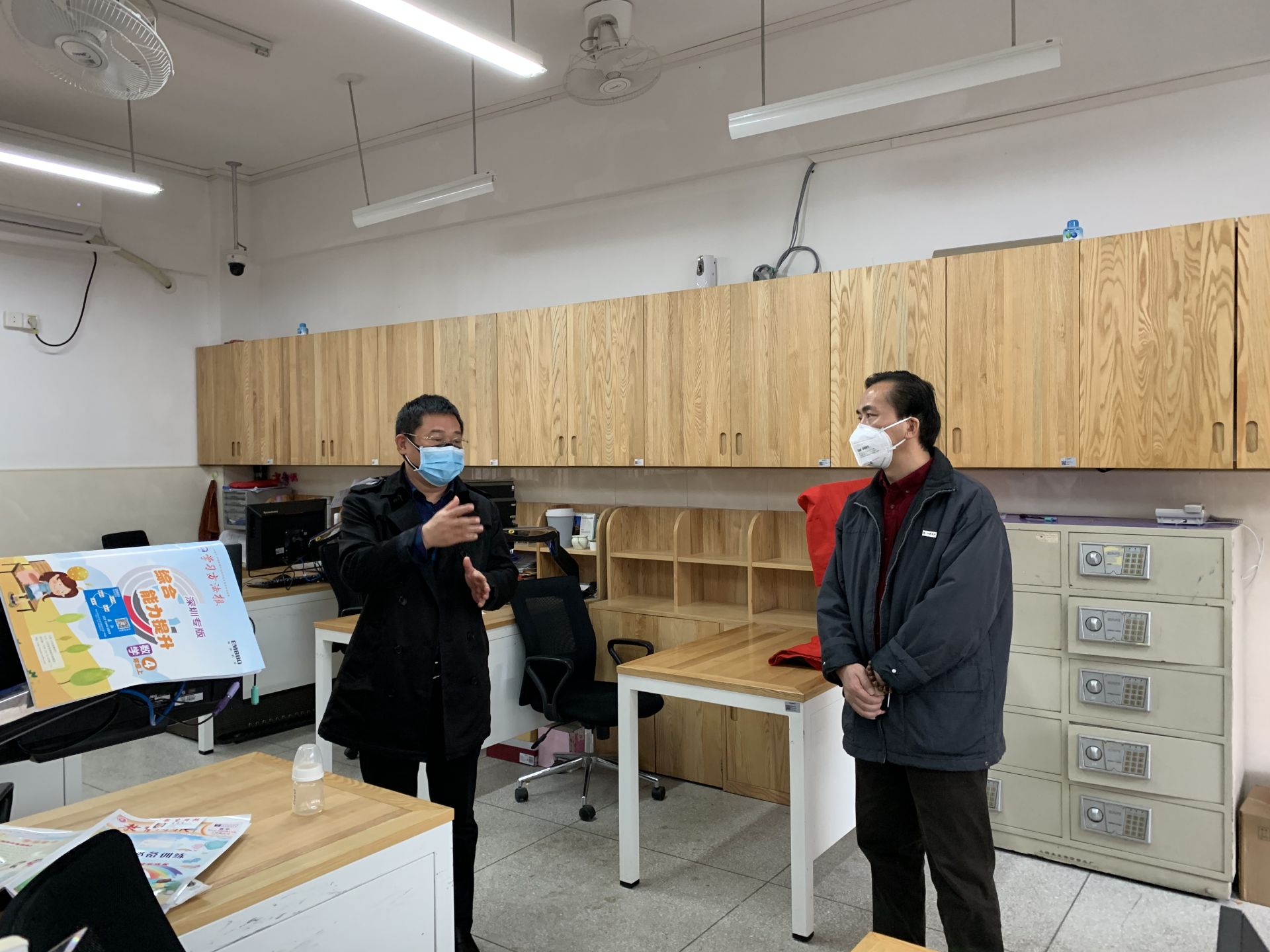 “每人五个口罩”背后 你不知道的西丽学校教职工暖心事