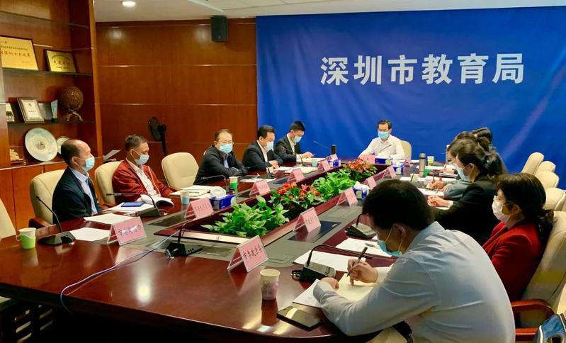 深圳市教育局：疫情期间学生上课尽量单人单桌，不组织大型集体活动
