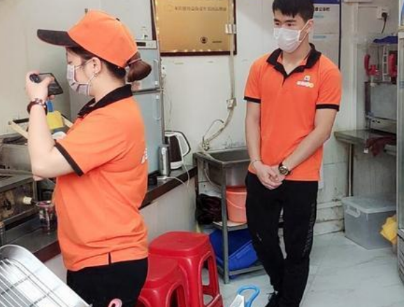 远程办、云端批，不见面就发的《食品经营许可证》真的安全可靠吗？