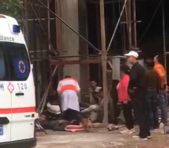 潮州市潮安区一建筑工地升降机坠落 7人受伤送医院治疗