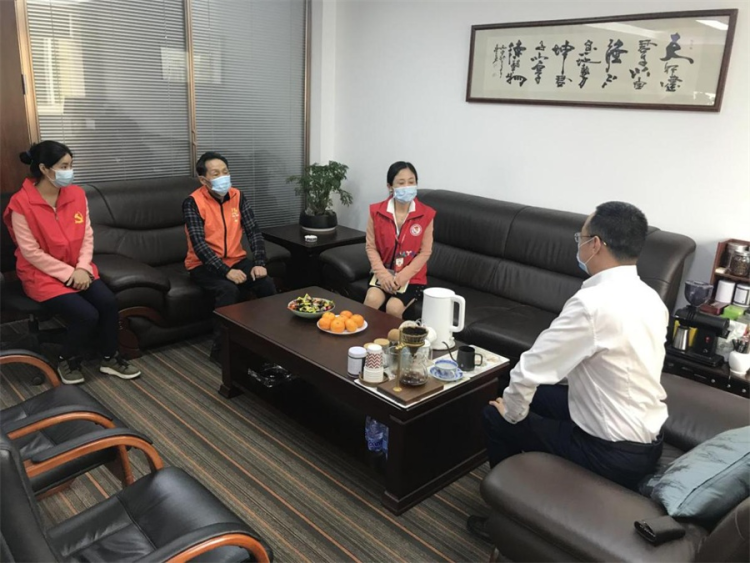 守好社区防线，沙头街道新华社区优秀党员见“疫”勇为