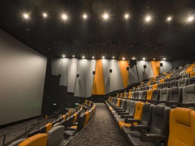 电影停摆80天：2263家影院注销，博纳北京文化减薪裁员
