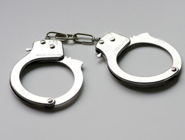 男子喝到凌晨4点醉驾撞死环卫工，逃逸途中撞电线杆被批捕