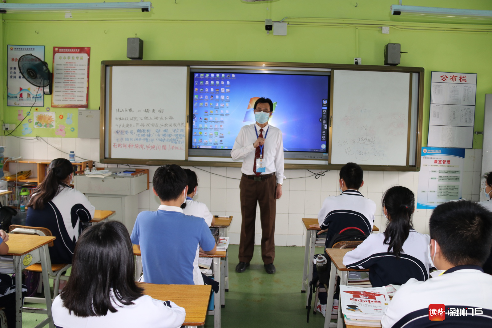 持体温登记表和健康卡方可入校，标尚初三学子顺利返校复学  