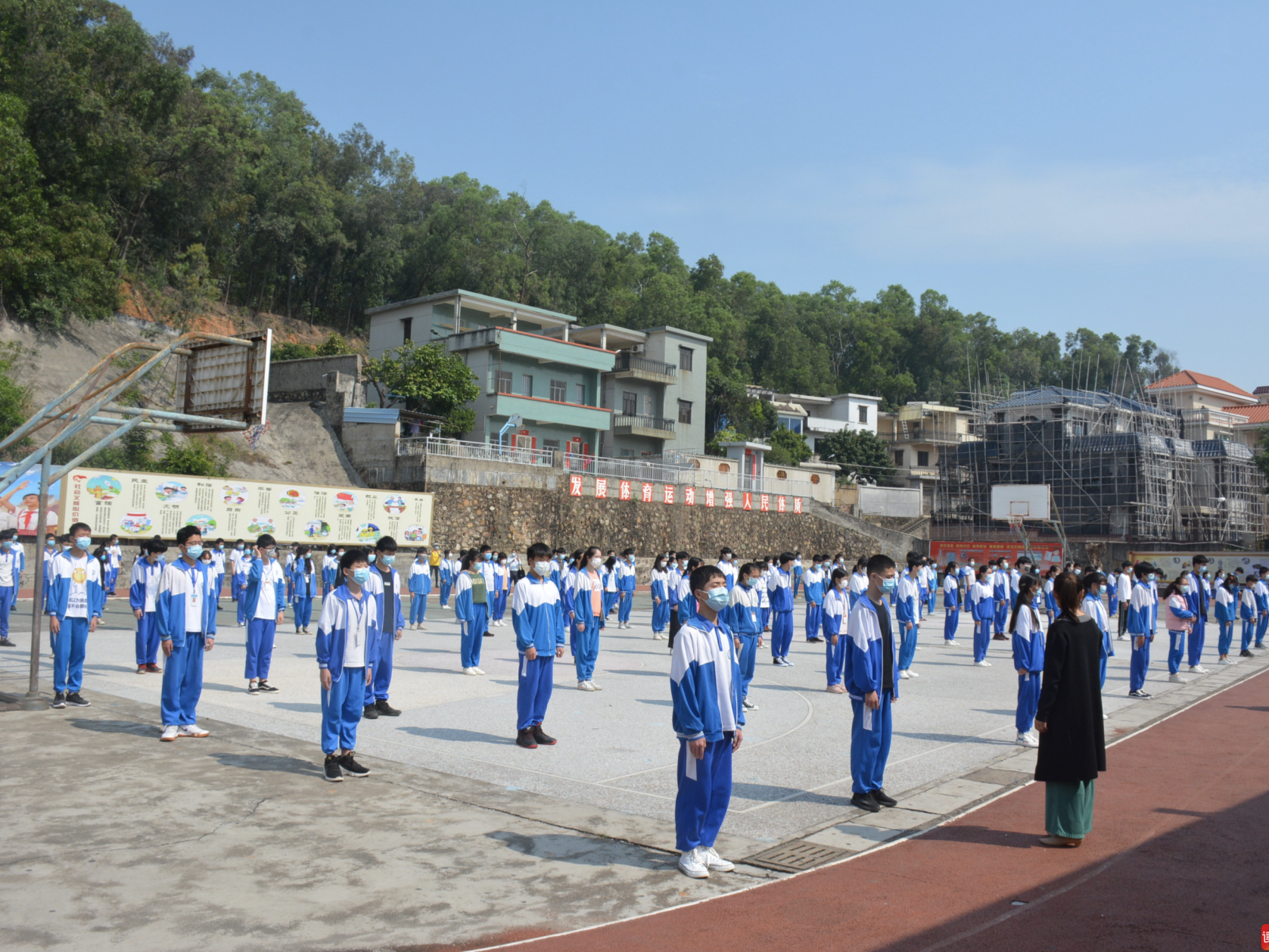 开学首日，禁毒宣传进东莞校园 