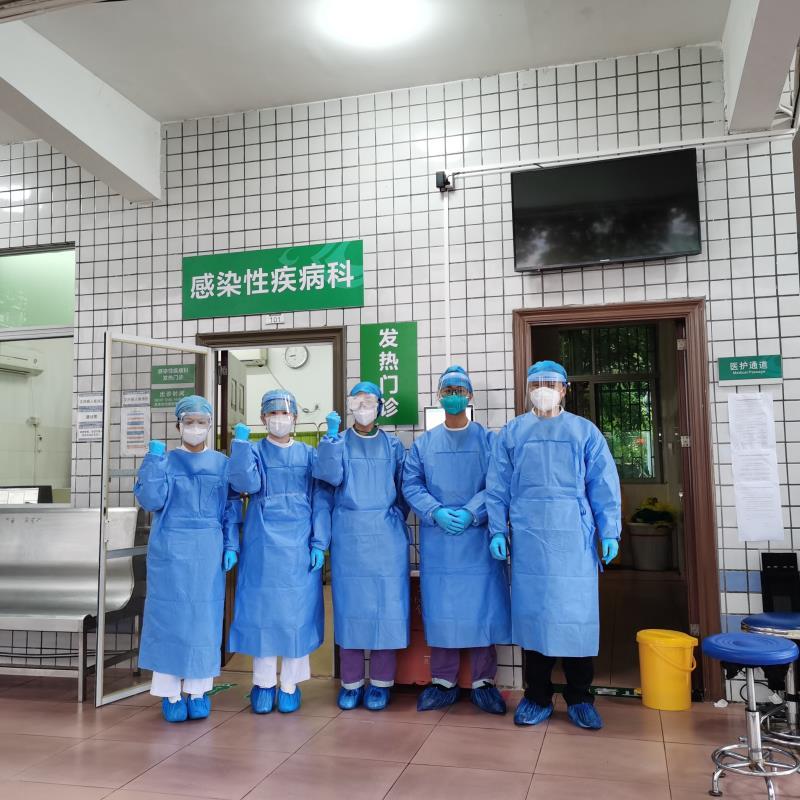 致敬平凡英雄：“中国人总是被他们最勇敢的人保护得很好”