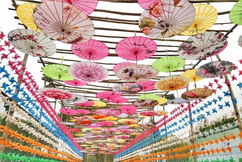 万柄纸伞炫彩降临 ！观澜湖油纸伞旅游节五一启幕