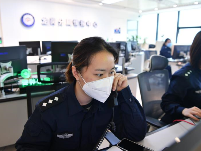 龙岗警方“反诈客服” 已对高危用户进行21万次电话预警