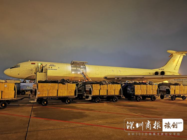 各类机型频繁现身 深圳空管全力保障国际货运航班战“疫”