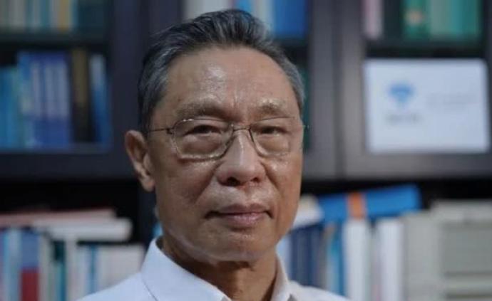 钟南山寄语中学生：学好语文，保持好奇心，多问为什么