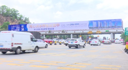 机荷高速黄鹤收费站交通组织优化 工作日车辆缓行时长减少1.8小时