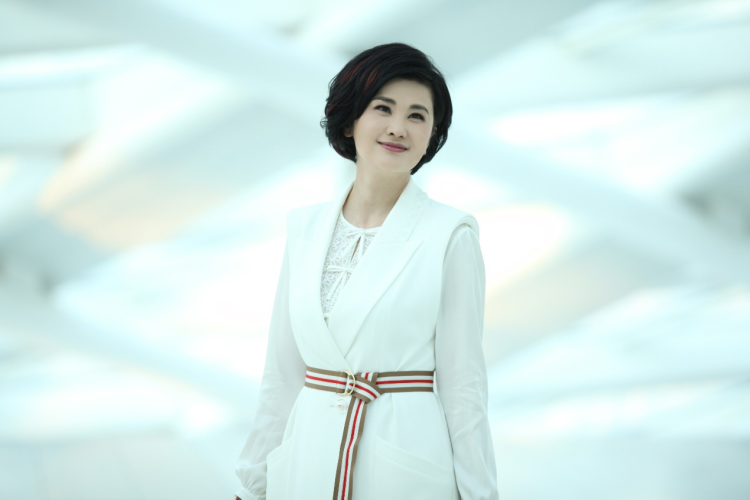 深圳巾帼湾区女性发展创研院旗舰议题 “Go Ada·一束光”为数字化社会发力