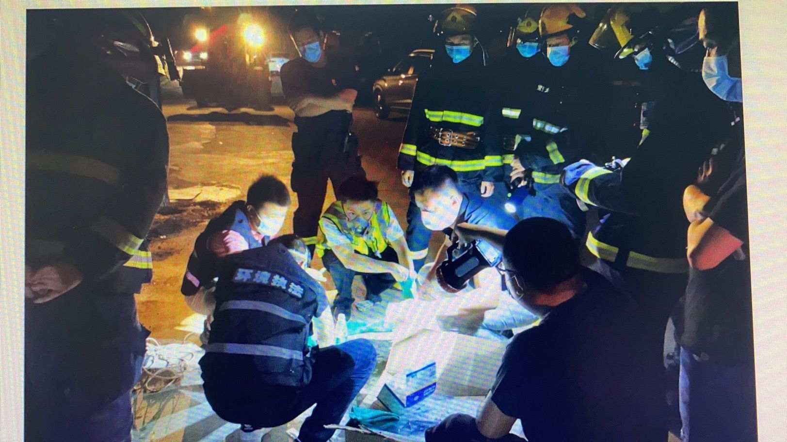 工业废液污染程度超标5万余倍非法排放，警方抓获3名嫌疑人