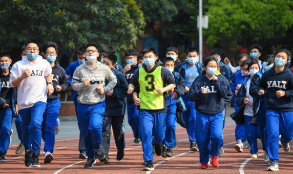 多地紧急通知：学生体育课一律不戴口罩