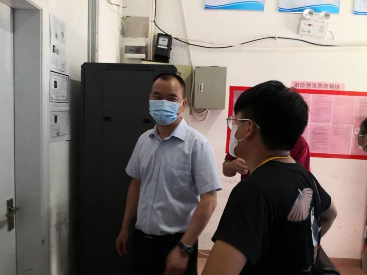 24小时值班制，龙岗区“五一”安全不打烊排查隐患3219处