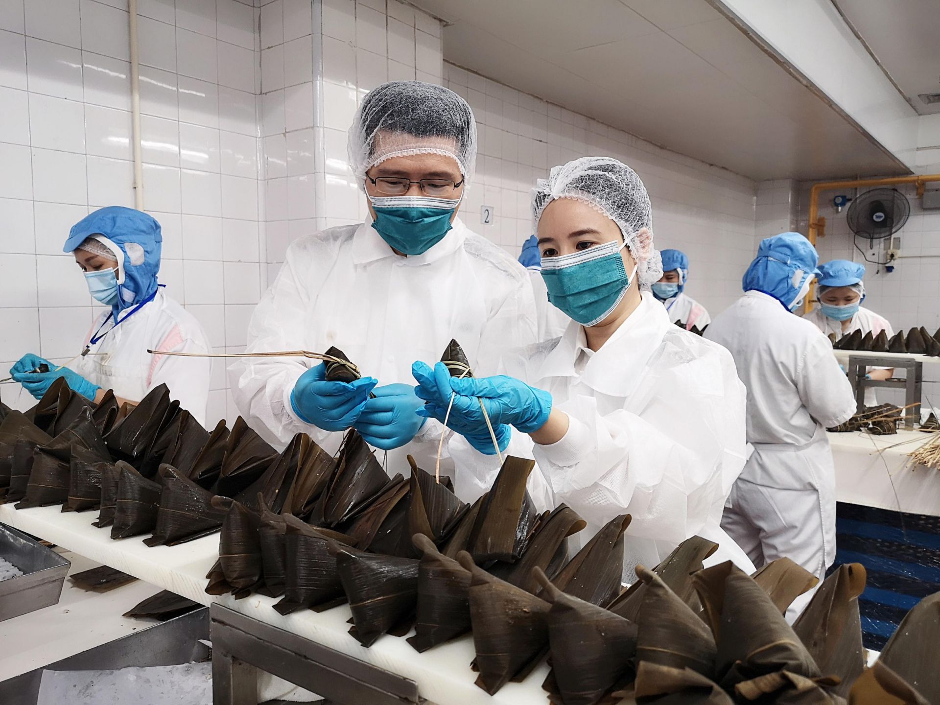 深圳产粽子源源不断供港