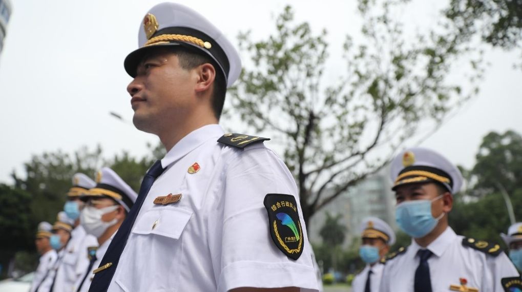 广州南沙综合行政执法人员换新装啦