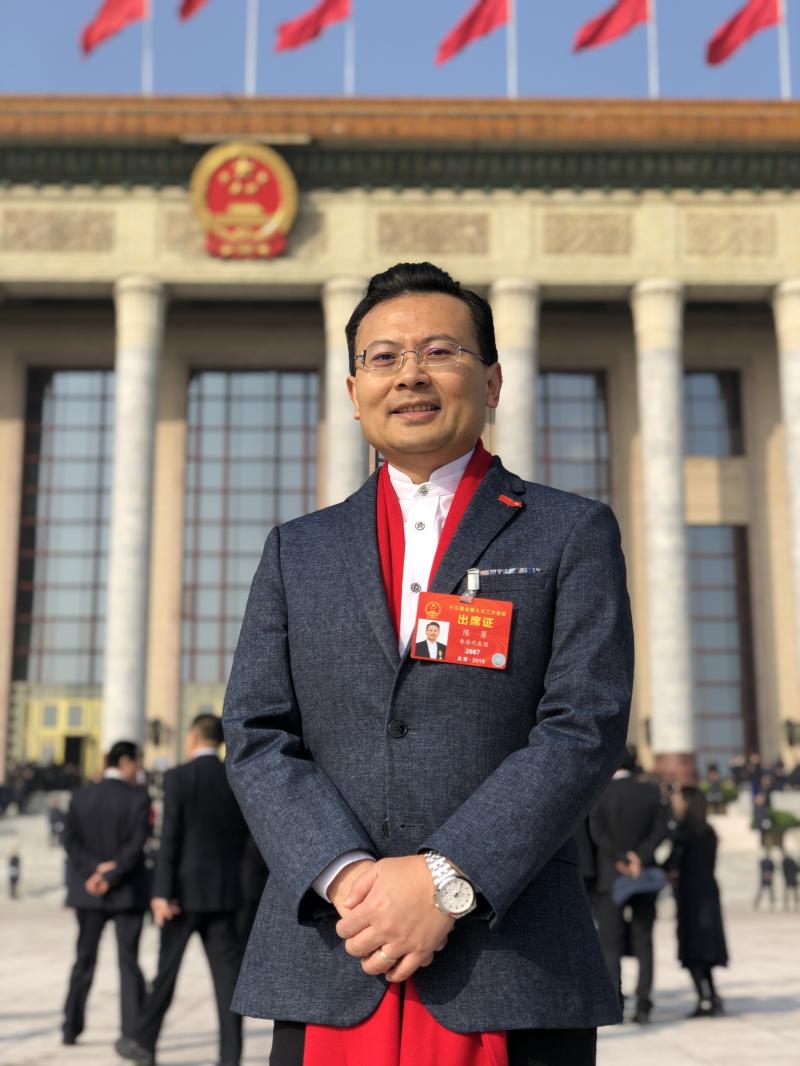 港区全国人大代表吴秋北：发挥民间力量让香港方方面面再出发