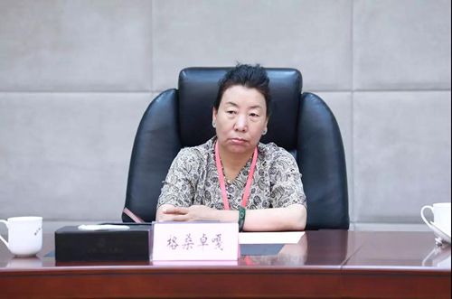 全国人大代表格桑卓嘎履职路：从农奴的女儿到人民代言人