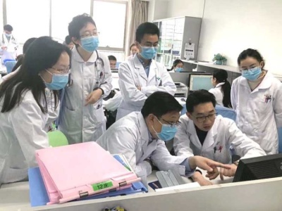 （重）强！深圳市儿童医院风湿免疫团队发现国内首例新型自身炎症性疾病