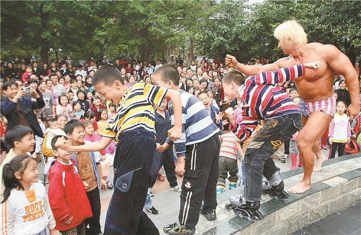 深圳影像志 | 健身教练进社区（2012年）